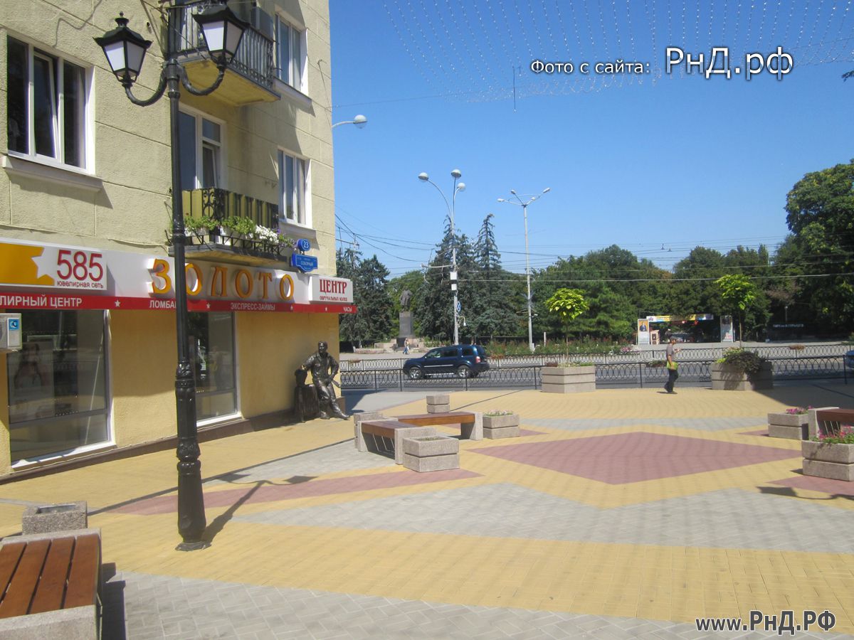 Переулок Соборный, вид на улицу Большую Садовоую